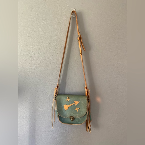 Handcrafted Leather Crossbody Bag Purse - Picture 3 of 7